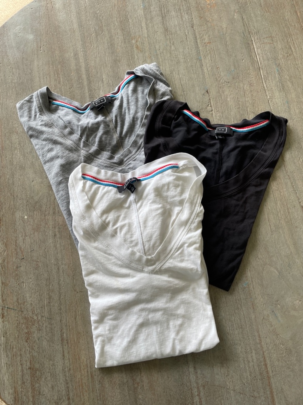 AYR V-Neck Tshirts — White, Black & Gray Pack of 3 XS